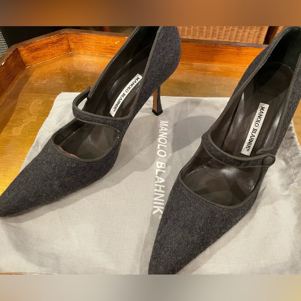 Manolo Blahnik Wool Gray Heels